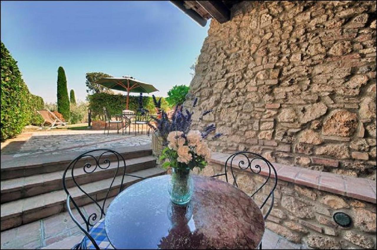 La Vecchia Sassa Aparthotel Montaione Luaran gambar